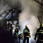 Na Jindřichohradecku hořela stodola. Požár nepřežily ovce s jehňaty