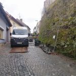 Jordánskou ulicí pod Holečkovými sady v Táboře neprojedete