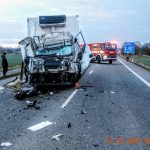 Ranní střet nákladního auta s traktorem u Vodňan očima hasičů
