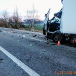 Ranní střet nákladního auta s traktorem u Vodňan očima hasičů