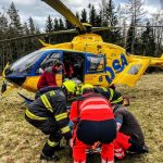 Paraglaidistovi nevyšel start. Vrtulník ho transportoval do nemocnice