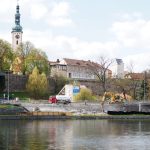 Obnova lávky na hrázi Jordánu pokračuje už třetí týden