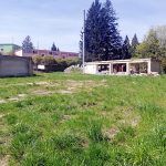 V areálu bývalé školky na sídlišti U Nádraží v Jindřichově Hradci se po demolicích bude parkovat