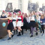 Majáles v Jindřichově Hradci ovládli hippies z obchodní akademie
