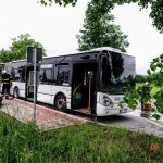 Provoz z Rožnova do centra Českých Budějovic zkomplikoval ráno požár autobusu