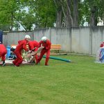 Hradečtí profesionální hasiči uspořádali okresní soutěž v požárním útoku