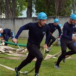 Hradečtí profesionální hasiči uspořádali okresní soutěž v požárním útoku