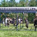 VIDEO: Extrémní překážkový závod Jindřichohradecký lev si nenechalo ujít sedm set závodníků