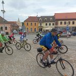 Charitativní cyklojízda Na kole dětem měla zastávku v Dačicích