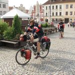Vyrazili po stopách Jana Husa na kole i koloběžce