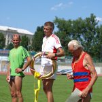 Veteránští atleti ve vedru atakovali rekordy. Babičky a dědové startovali s vnoučaty