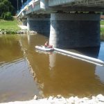Ropa na řece u Hluboké nad Vltavou