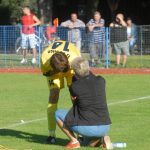 V derby Veselí – Dražice padalo karet jak při karbanu