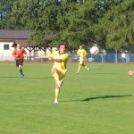 V derby Veselí – Dražice padalo karet jak při karbanu
