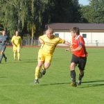 V derby Veselí – Dražice padalo karet jak při karbanu