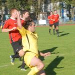 V derby Veselí – Dražice padalo karet jak při karbanu