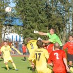 V derby Veselí – Dražice padalo karet jak při karbanu