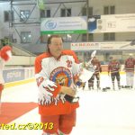 Hokejová show Challenge v Milevsku. Dr. Buben šel do půl těla