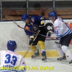 Dramatické momenty hokejového derby Soběslav – Veselí objektivem