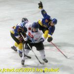 Dramatické momenty hokejového derby Soběslav – Veselí objektivem