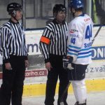 Dramatické momenty hokejového derby Soběslav – Veselí objektivem