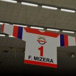 Pod stropem Budvar arény visí další dres. Komu patří?