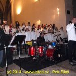 Milevský dětský sbor zpíval vánoční písně s Fantomem