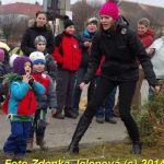 V Čížové létaly vzduchem vánoční stromky