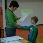 Vysvědčení převzali také prvňáčci na ZŠ Poděbradova
