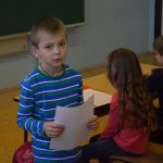 Vysvědčení převzali také prvňáčci na ZŠ Poděbradova