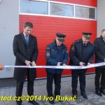 Záchranáři a hasiči ve Frymburku mají nové výjezdové centrum