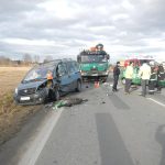 Dnes odpoledne se u Plané srazila dvě auta. Jeden řidič je zraněný, druhý právě zemřel