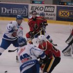 Hokej: Kohouti porazili jablonecké Vlky. V prvním kole play off přivítají Klatovy