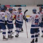 Hokej: Kohouti porazili jablonecké Vlky. V prvním kole play off přivítají Klatovy