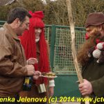 Maškary v Čížové dostaly od místních bohaté pohoštění