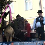 Maškary to roztočily. Pořadatelé hlásí rekordní účast