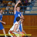 Sršni vstoupili do play off výhrou