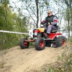 Zápolení traktorů v Boudách přilákalo tisíc diváků