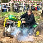 Zápolení traktorů v Boudách přilákalo tisíc diváků