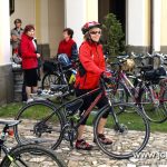 Cyklisté dostali požehnání u kostela v Sepekově