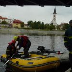 Dobrovolní hasiči cvičili záchranu tonoucího