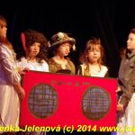 Děti z Husovy školy předvedly, jak naučit strašidla zpívat