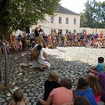 Do táborských ulic vtrhli komedianti