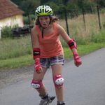 Silnice v Srlíně se opět proměnila v závodní dráhu