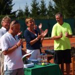 Salátová mísa na strakonických tenisových dvorcích