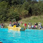 Na chýnovském koupališti se závodilo v neckách
