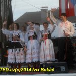 Dechovky roztančily chýnovské náměstí