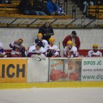 Lední hokej: Obránci zachránili domácí neporazitelnost