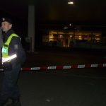 Strakonická policejní razie v barech, lupič smolař a honička za autem