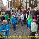 Děti s lucerničkami zaplnily táborské náměstí